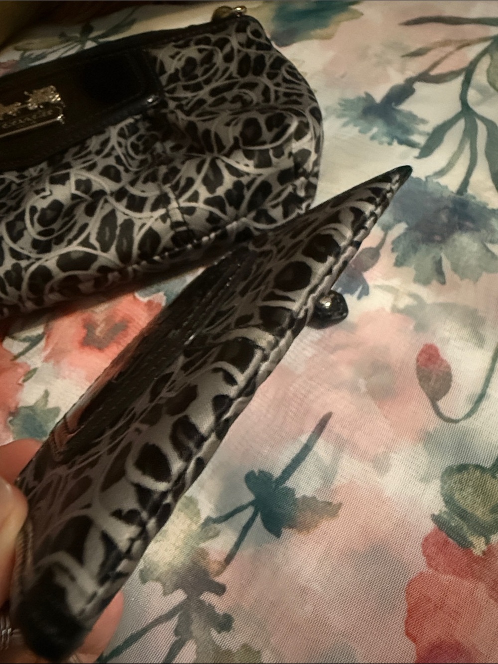 Coach Madison Ocelot Print Wristlet and Keychain ID Holder / Coin case preowned - Picture 16 of 16